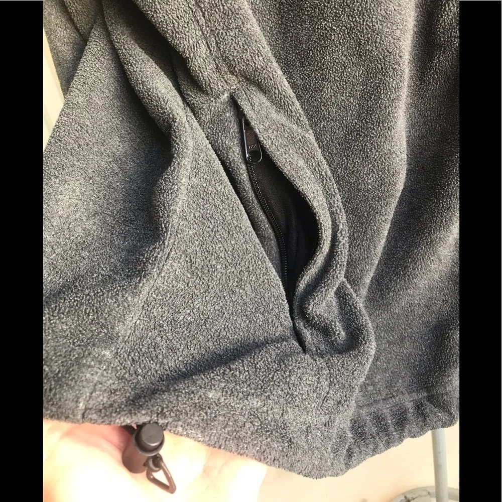 Columbia men’s zippered